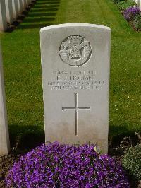 London Cemetery And Extension Longueval - Holmes, Edward John