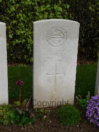 London Cemetery And Extension Longueval - Hughes, Edwin