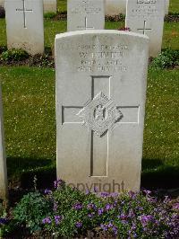 London Cemetery And Extension Longueval - Hunter, William