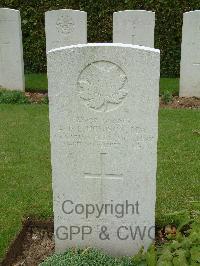 London Cemetery And Extension Longueval - Houison, Alexander Francis Lyall