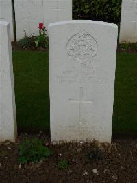 London Cemetery And Extension Longueval - Jackson, Frederick William
