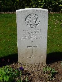 London Cemetery And Extension Longueval - Jacoby, Ernest Hugh