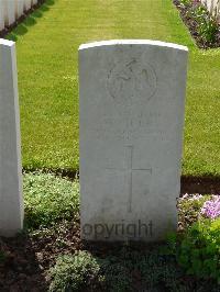 London Cemetery And Extension Longueval - Jermy, William John