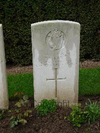 London Cemetery And Extension Longueval - Knott, Frederick Victor