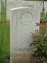 London Cemetery And Extension Longueval - Kennedy, Robert