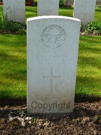 London Cemetery And Extension Longueval - Laidlaw, Kenneth Wilson
