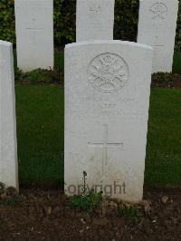 London Cemetery And Extension Longueval - Lee, John
