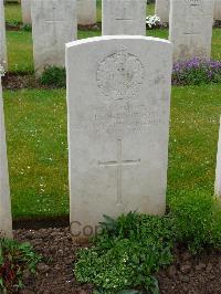 London Cemetery And Extension Longueval - Longbottom, George