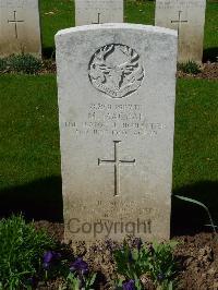 London Cemetery And Extension Longueval - MacRae, Murdo