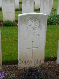 London Cemetery And Extension Longueval - Maddocks, George