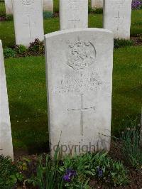 London Cemetery And Extension Longueval - Maguire, Frank Wilfred