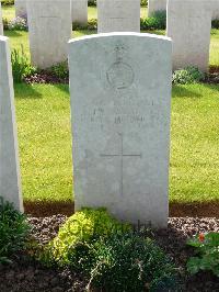 London Cemetery And Extension Longueval - Massey, Louis Oger