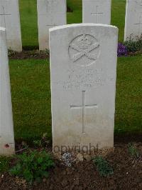 London Cemetery And Extension Longueval - McCaig, Hugh