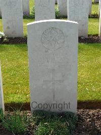 London Cemetery And Extension Longueval - McLean, Malcolm