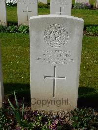 London Cemetery And Extension Longueval - McLeod, Walter