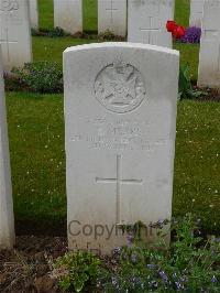 London Cemetery And Extension Longueval - Mears, Ernest