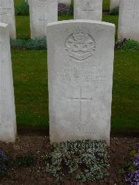 London Cemetery And Extension Longueval - Millington, William Henry