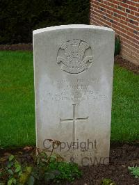 London Cemetery And Extension Longueval - Morris, Edgar