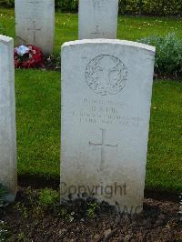 London Cemetery And Extension Longueval - Muir, David