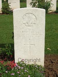London Cemetery And Extension Longueval - McCarthy, John Thomas