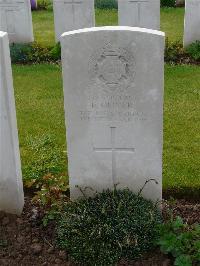 London Cemetery And Extension Longueval - Oliver, Fred