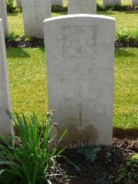 London Cemetery And Extension Longueval - Parchment, Percy George
