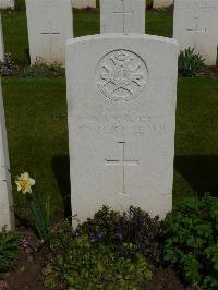 London Cemetery And Extension Longueval - Peachey, Walter James