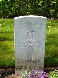London Cemetery And Extension Longueval - Ramsbottom, Maurice