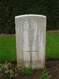 London Cemetery And Extension Longueval - Richardson, George Alexander