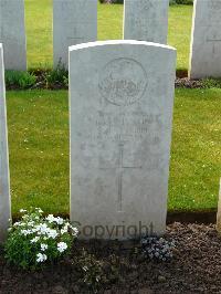 London Cemetery And Extension Longueval - Robinson, James