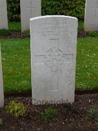 London Cemetery And Extension Longueval - Routledge, Thomas