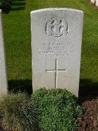 London Cemetery And Extension Longueval - Rowlinson, Ernest William