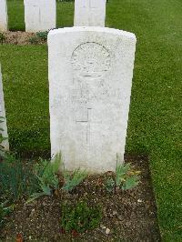 London Cemetery And Extension Longueval - Rayner, William