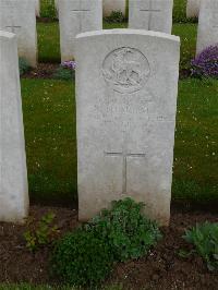 London Cemetery And Extension Longueval - Sharratt, Richard