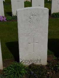 London Cemetery And Extension Longueval - Short, Leonard