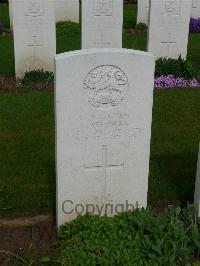 London Cemetery And Extension Longueval - Stedman, George