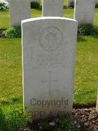 London Cemetery And Extension Longueval - Stephens, David