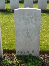 London Cemetery And Extension Longueval - Stuart, Edgar Archibald
