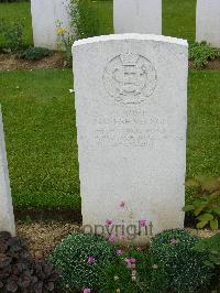London Cemetery And Extension Longueval - Ganesha Singh, 