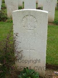 London Cemetery And Extension Longueval - Small, Lloyd Erllabert