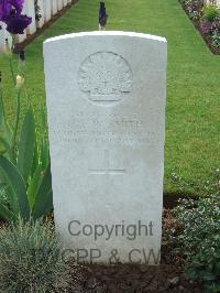 London Cemetery And Extension Longueval - Smith, Charles Everard William