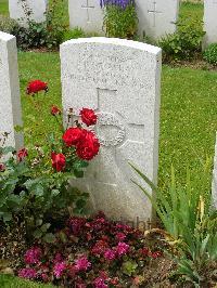 London Cemetery And Extension Longueval - Strachan, John Buchanan