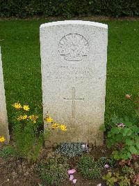London Cemetery And Extension Longueval - Strahan, Clarence Edgar