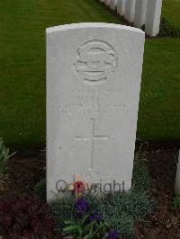 London Cemetery And Extension Longueval - Tite, William