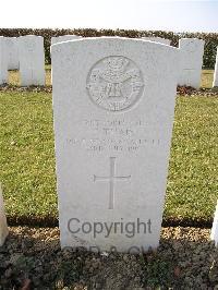 London Cemetery And Extension Longueval - Thain, Thomas