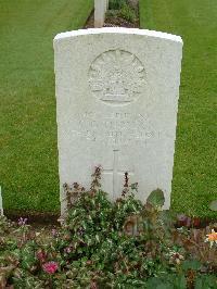 London Cemetery And Extension Longueval - Thomson, Colin Gordon