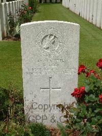 London Cemetery And Extension Longueval - Tod, Alexander