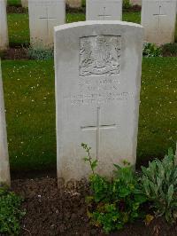 London Cemetery And Extension Longueval - Vernon, John