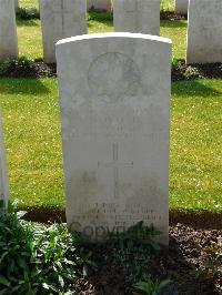 London Cemetery And Extension Longueval - Walsh, William