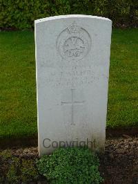 London Cemetery And Extension Longueval - Walters, William Thomas